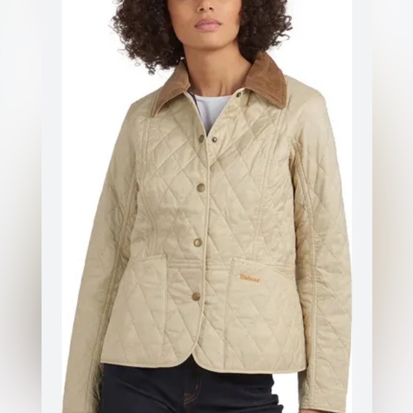Barbour Jackets & Blazers - women’s Barbour Liddesdale Jackets size U.S. 6